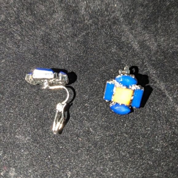 Vintage Blue Yellow Clip-On Earrings Silver-Tone Details Retro Geometric Design - Picture 6 of 7